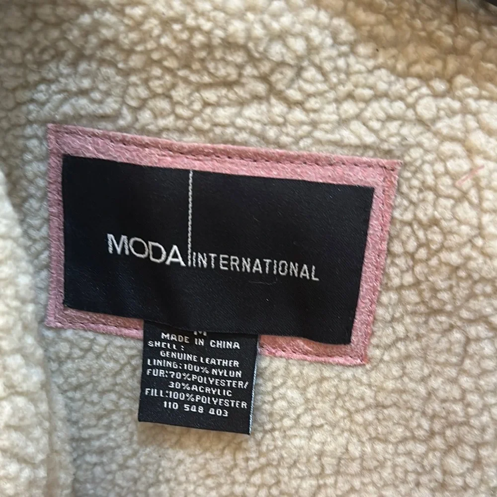 Vintage Moda International Pink Leather and Sherpa Motorcycle Jacket - NWT s - Picture 2 of 5